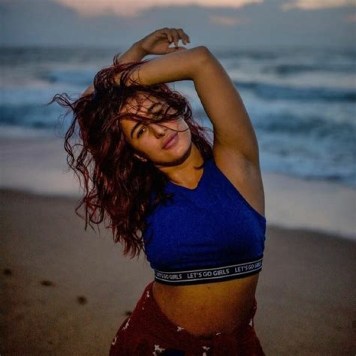 Saloni Chopra’s Instagram, Biography, Wiki, Age, Hight & More