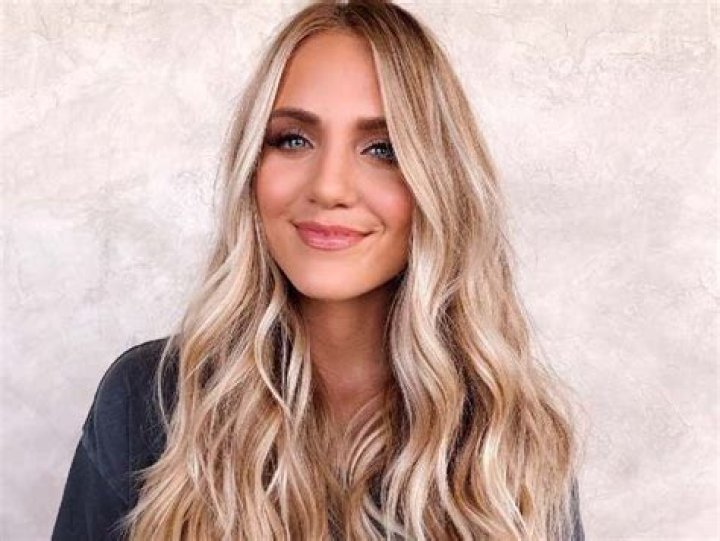 Savannah Soutas Age, Married, Husband, kids, wiki-bio.