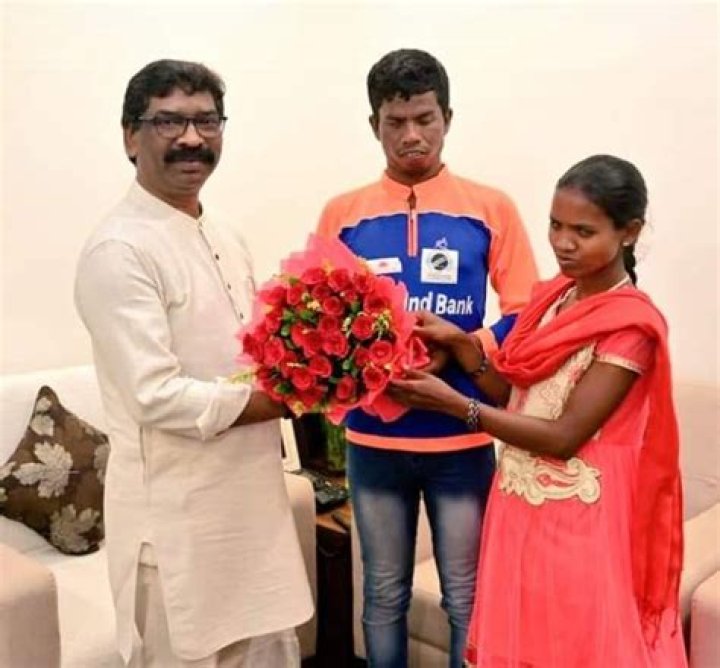 Sujit Munda Biography, Age, Wiki, Wife, Parents, Children, Net Worth & Caste